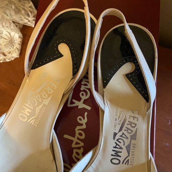 Salvatore Ferragamo used shoes - Picture 6 of 8